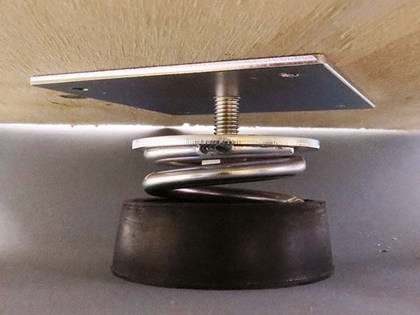 MFS-AF- Floating Floor Jack Extended with board